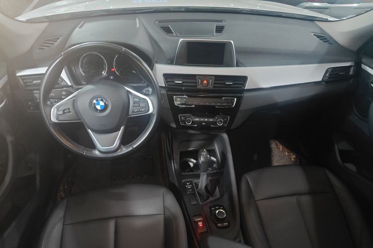 Used BMW X1 2019 sDrive20Li Leading Model Center Console