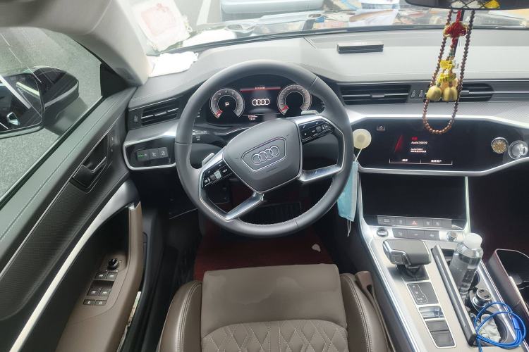 Used Audi A7L 2024 45TFSI quattro S-line Visionary Edition Flow Crystal Package