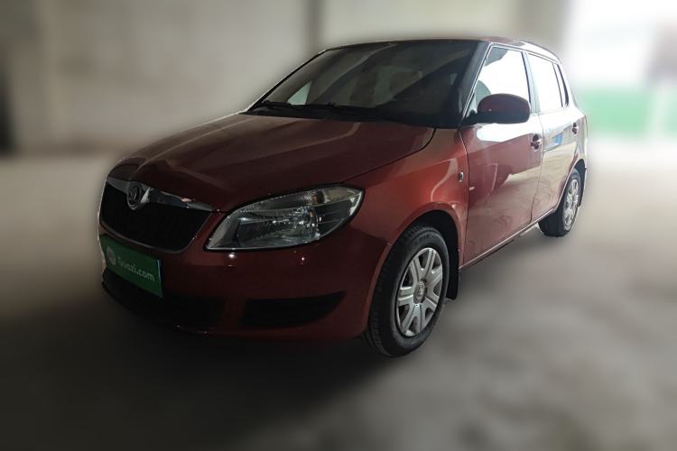 Used Skoda Fabia 2014 1.4L Automatic Crystal Edition