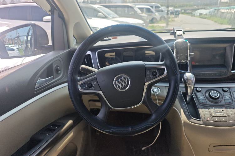 Used Buick GL8 2011 3.0L GT Luxury Business Haoya Edition
