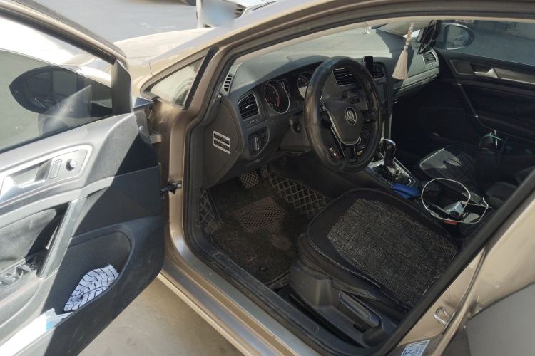 Used Volkswagen Golf 2016 230TSI Automatic Comfort Version