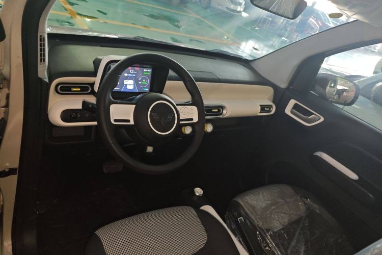 Used Wuling Hongguang MINIEV 2024 3rd Generation 215km Youth Edition