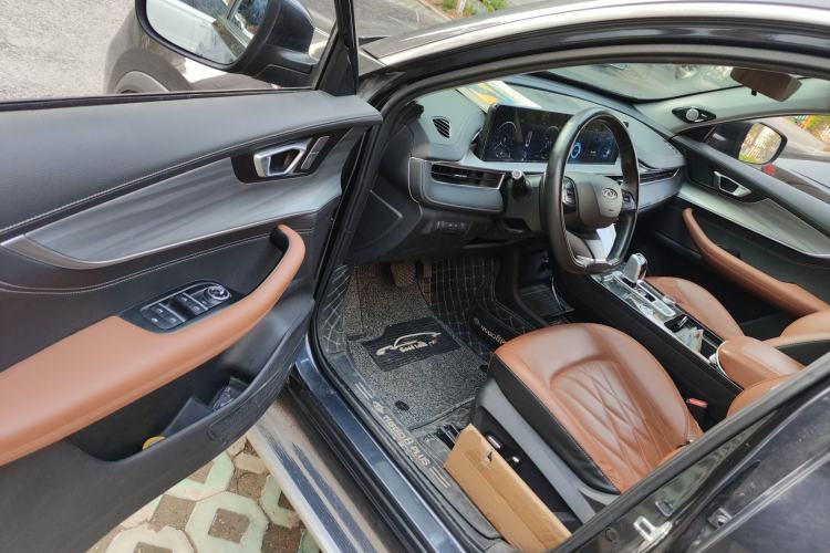 Used Chery Tiggo 8 PLUS 2021 290TGDI DCT Luxury Edition