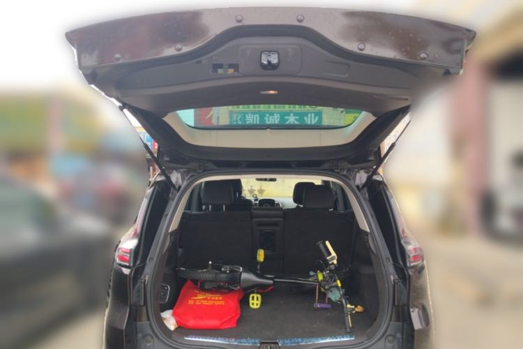 Used Renault Espace Classic 2018 TCe 300 Prestige Edition Trunk