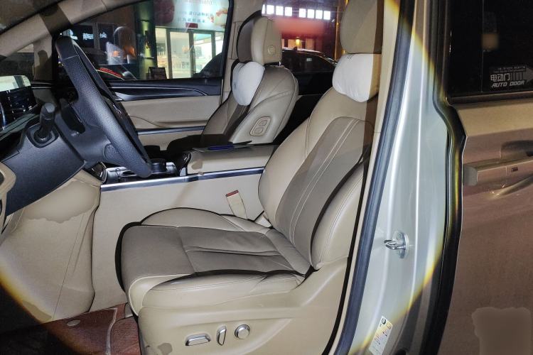 Used Buick GL8 2021 ES Land Cruiser 653T Luxury Edition