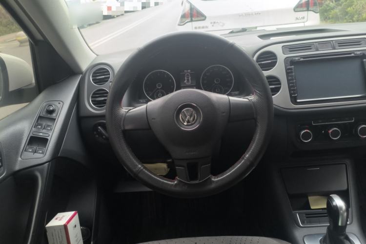 Used Volkswagen Tiguan 2015 1.8TSI Automatic Two-Wheel Drive Trend Edition Steering Wheel