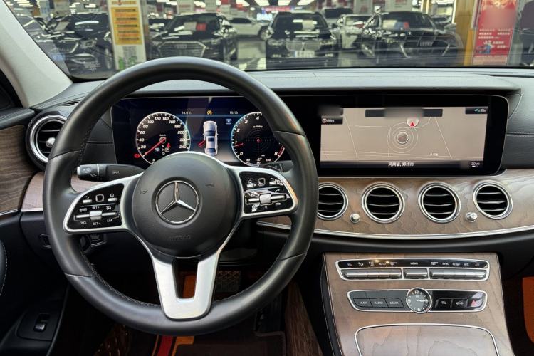 Used Mercedes-Benz E-Class 2019 Facelifted E 300 L Stylish Version Interior 2