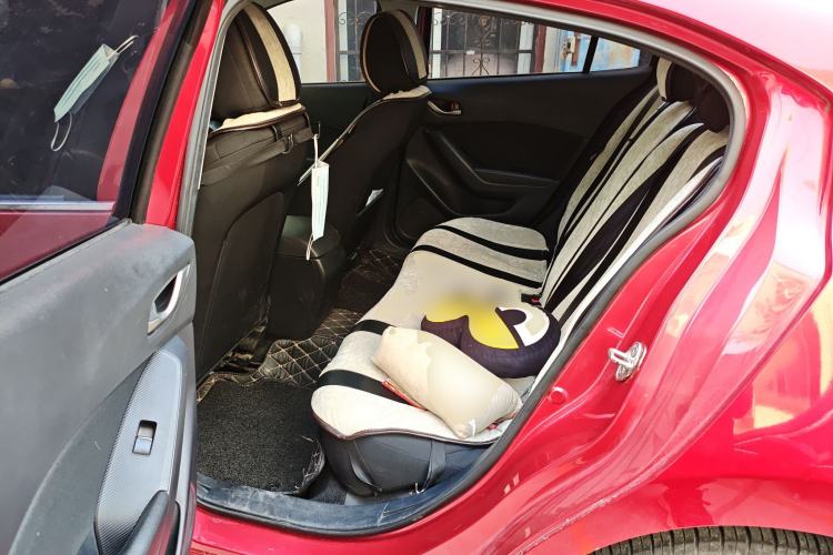 Used Mazda 3 Axela 2017 Sedan 1.5L Manual Comfort Model Emission Standard China V Left Rear Seat