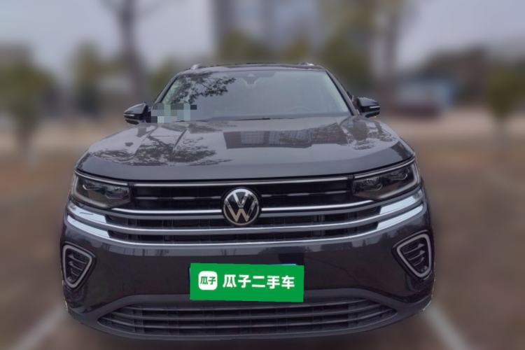 Used Volkswagen Tavendor 2024 330TSI Luxury Touring Edition
