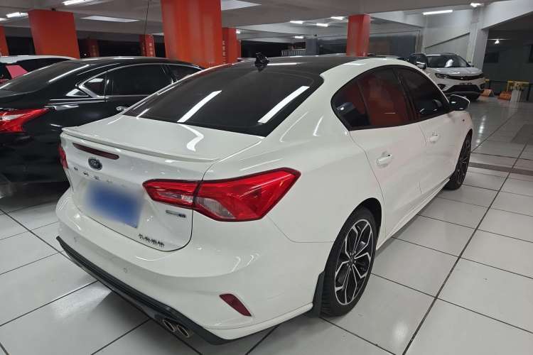 Used Ford Focus 2021 Sedan EcoBoost 180 Automatic ST Line