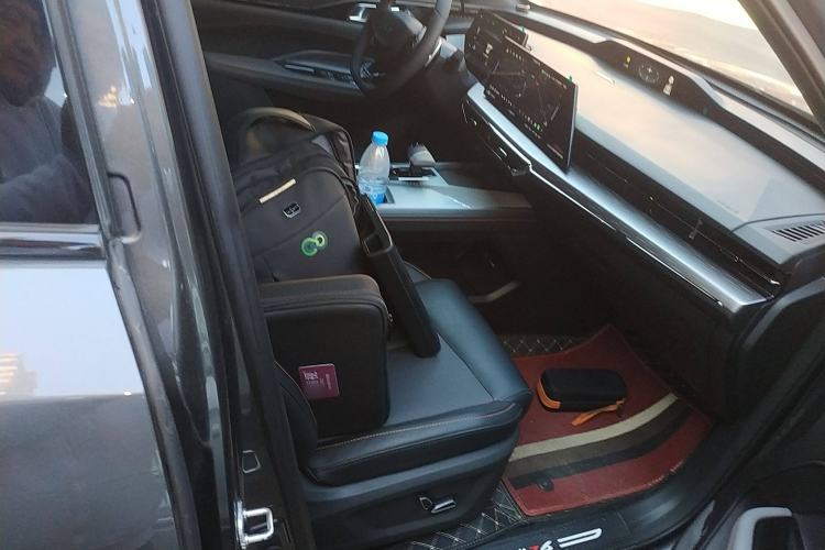 Used Oshan Z6 New Energy 2023 ZhiDian iDD 150KM Flagship PLUS
