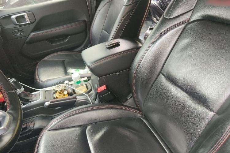 Used Jeep Wrangler 2019 2.0T Rubicon Four-Door Version China VI Emission Standard
