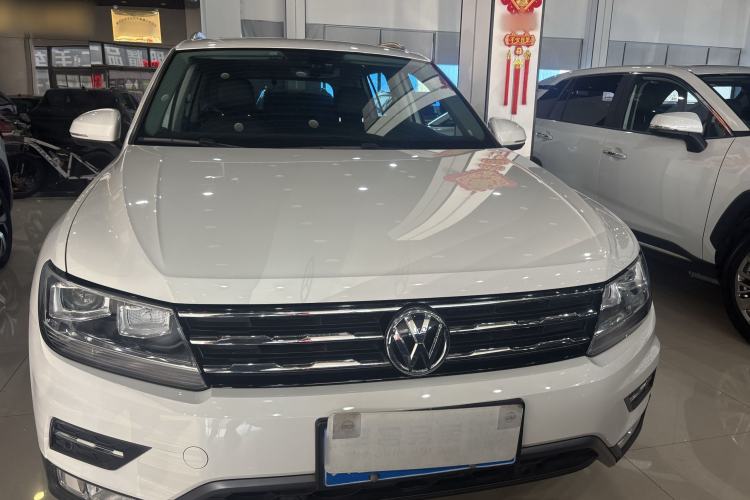Used Volkswagen Tiguan L 2019 Revised 330TSI Automatic Two-Wheel Drive Smart & Luxury Edition China VI Standard
