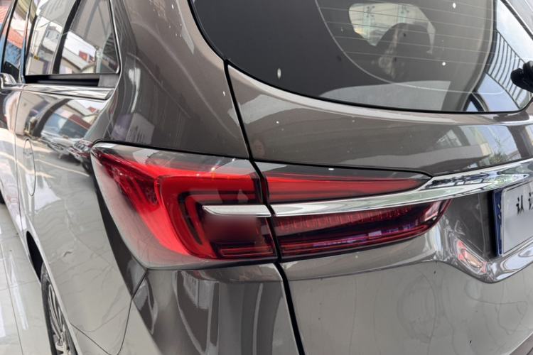 Used Buick GL8 2023 Land Executive Class Smart Enjoyment Model Exterior 1