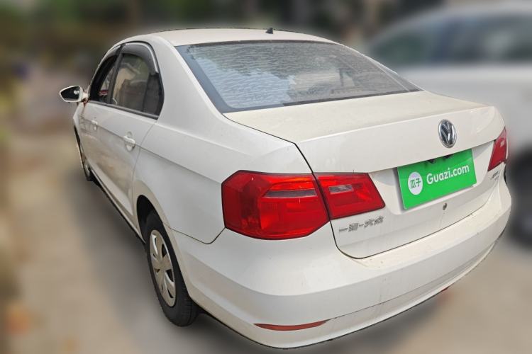 Used Volkswagen Jetta 2015 1.6L Manual Fashion Edition Rear Left 45 Deg