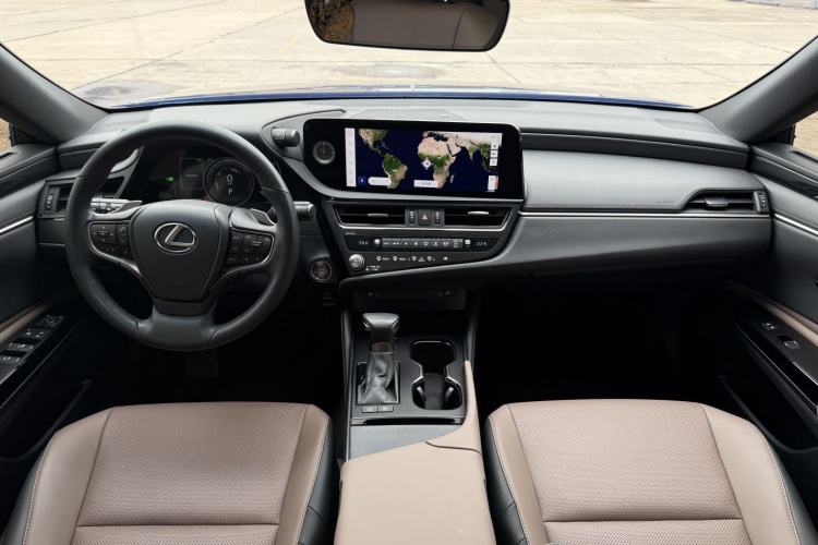 Used Lexus ES 2022 300h Excellence Edition