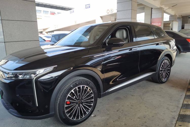 Used EXEED Stellar C-DM 2025 200 with Ultra-Long Range Pro All-Wheel Drive
