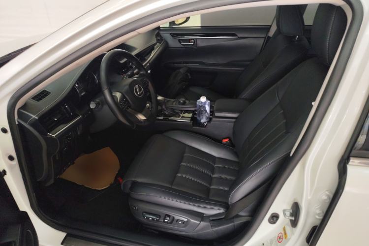 Used Lexus ES 2015 200 Elite Edition
