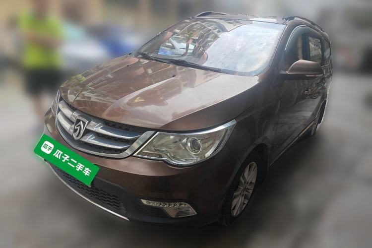 Used Baojun 730 2014 1.5L manual Comfort version 7 seats