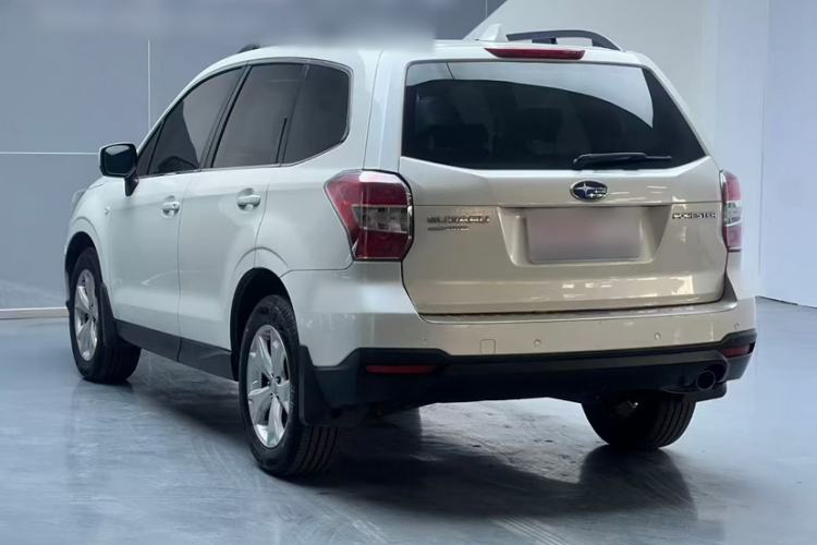 Used Subaru Forester 2014 2.0i Automatic Luxury Edition
