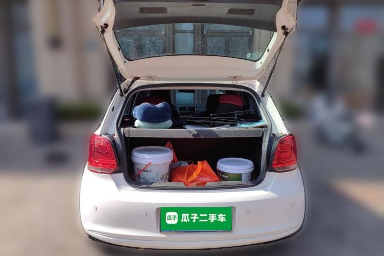 Used Volkswagen Polo 2013 1.4L Manual Fashion Edition Trunk