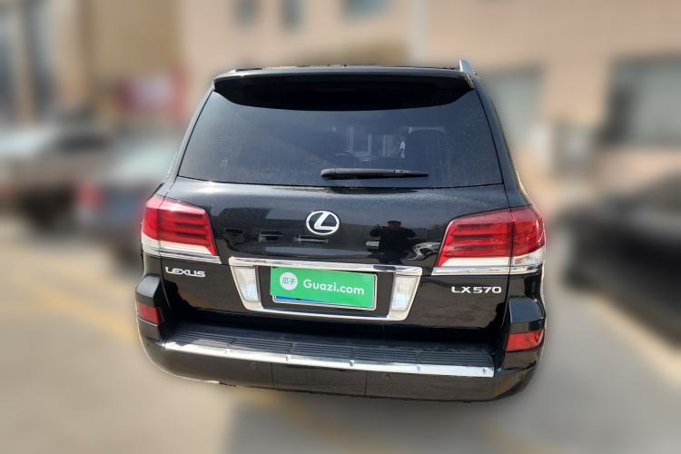 Used Lexus LX 2013 570
