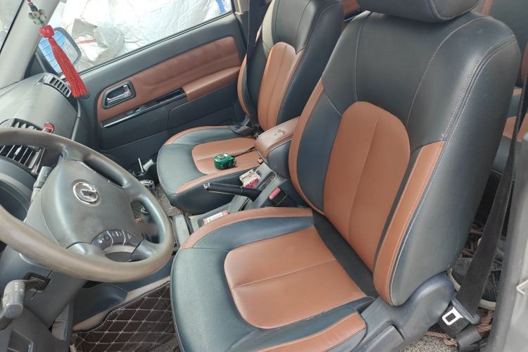 Used Great Wall Wingle 5 2013 2.0T European Version Two-Wheel Drive Elite Edition 6MT Compact Double-Cab GW4D20B
