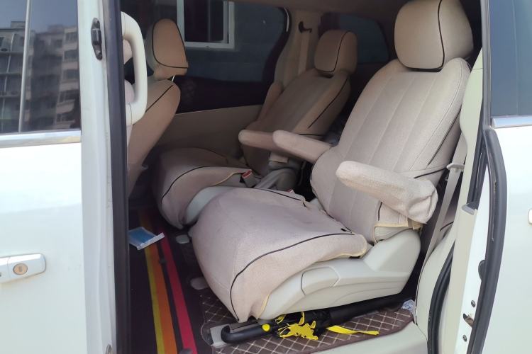 Used Buick GL8 2023 Land Executive Class Smart Enjoyment Model Left Rear Seat