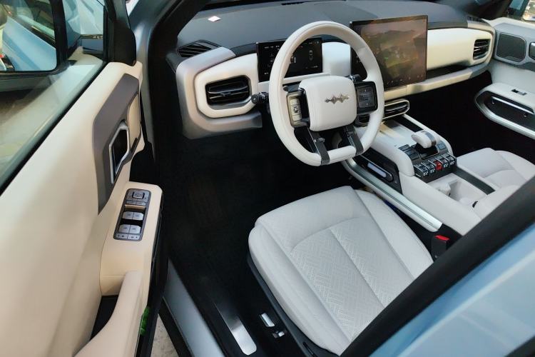 Used Formula Leopard Titanium 3 2025 501KM All-Wheel Drive Intelligent Driving Ultra Version