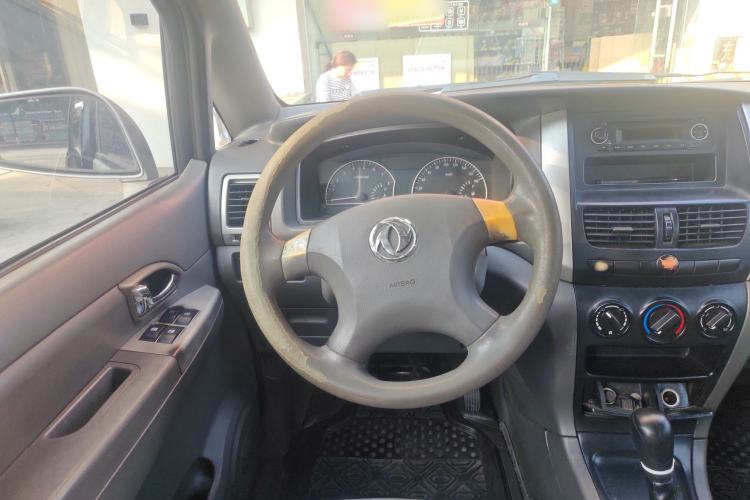 Used Dongfeng Shuaike 2011 1.6L Manual Luxury 7-Seater