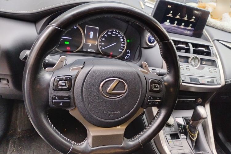 Used Lexus NX 2020 300h Front-Drive FENGSHANG Version China VI Standard Steering Wheel