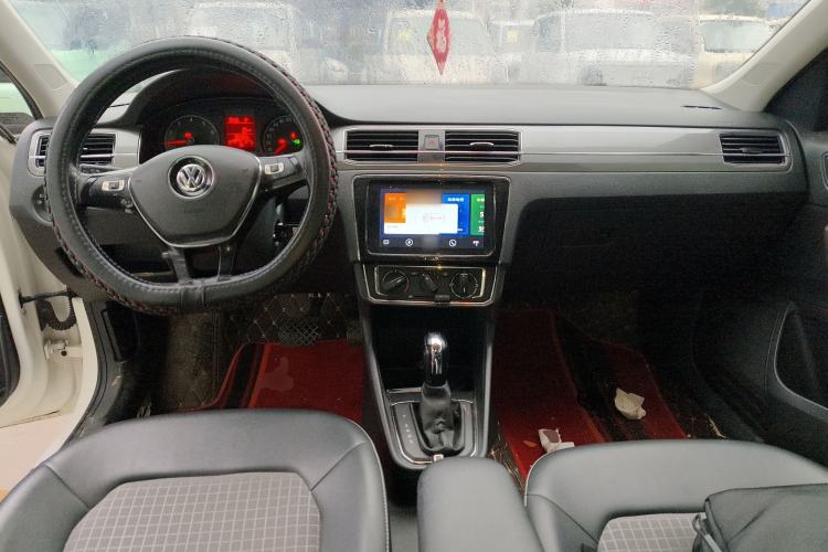 Used Volkswagen Santana 2016 1.6L Automatic Comfort Edition