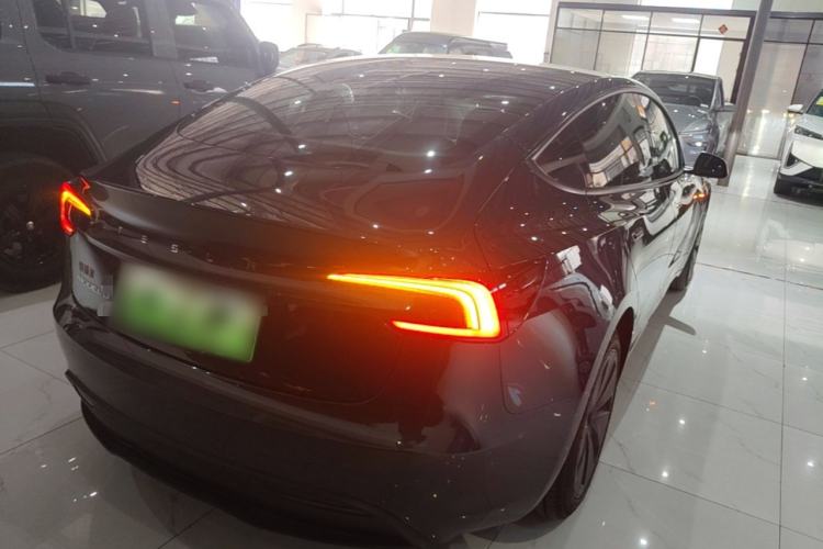 Used Tesla Model 3 2023 Rear-Wheel-Drive Version Rear Right 45 Deg