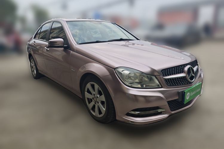 Used Mercedes-Benz C-Class 2011 C 180K Classic model Front Right 45 Deg