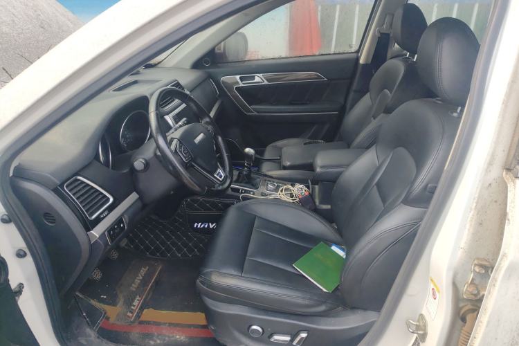 Used Haval H6 2015 Upgraded Model 1.5T Manual Two-Wheel Drive Prestige Version