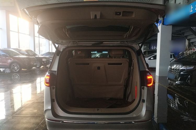 Used Buick GL8 2021 ES Land Cruiser 653T Luxury Edition
