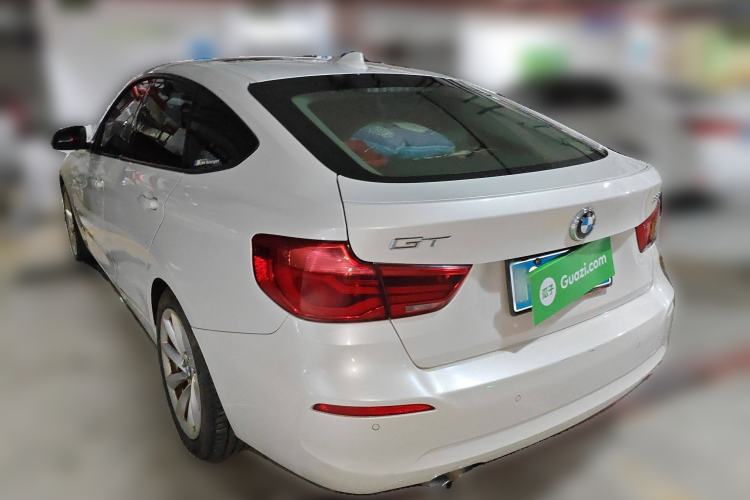 Used BMW 3 Series GT 2018 320i Sport Edition
