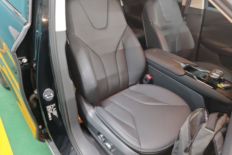 Used Hongqi E-QM5 2023 Revised Version Basic Travel Edition
