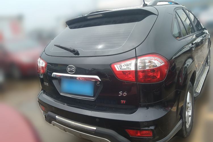 Used BYD S6 2014 1.5TI Manual Luxury 5-Seater Rear