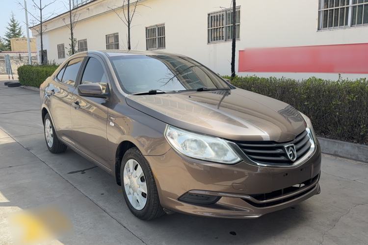 Used Baojun 630 2014 1.5L manual standard version