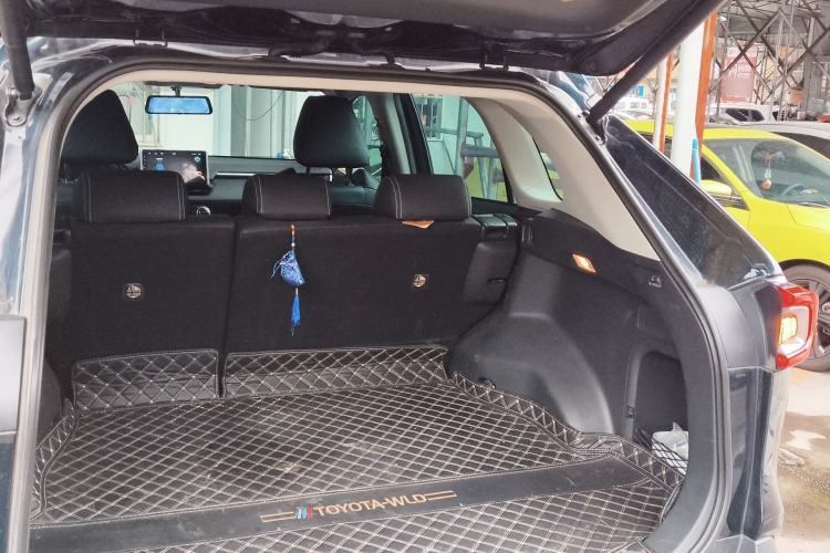 Used Toyota Wildlander 2022 Facelifted Dual-Motor 2.5L E-CVT Two-Wheel Drive Leading Edition Trunk