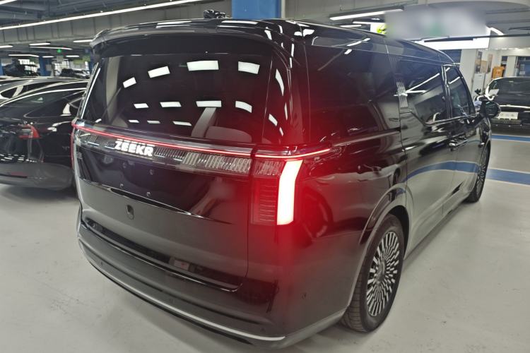 Used Zeekr 009 2022 WE Edition