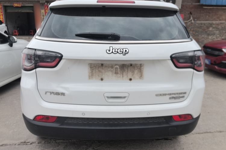 Used Jeep Compass 2017 200T Automatic Enjoyment Version
