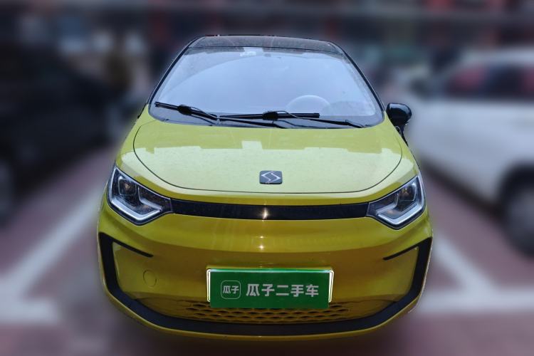 Used SOL E10X 2021 302 km Range Fashion Edition 31.4 kWh Front