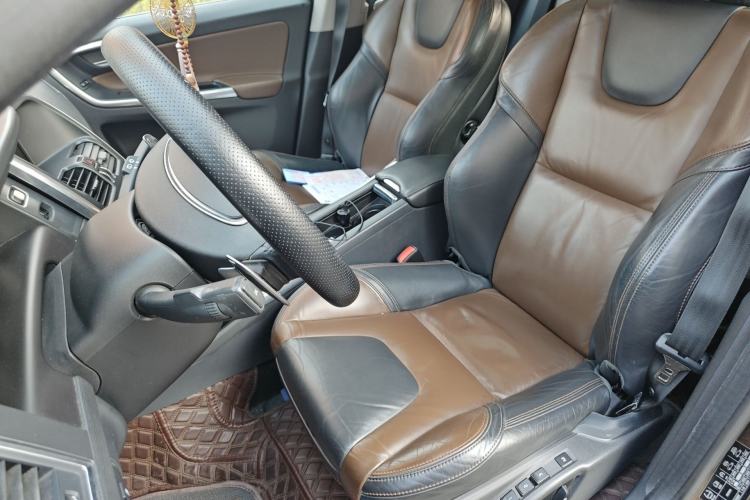 Used Volvo XC60 2014 T6 Zhiyi Edition
