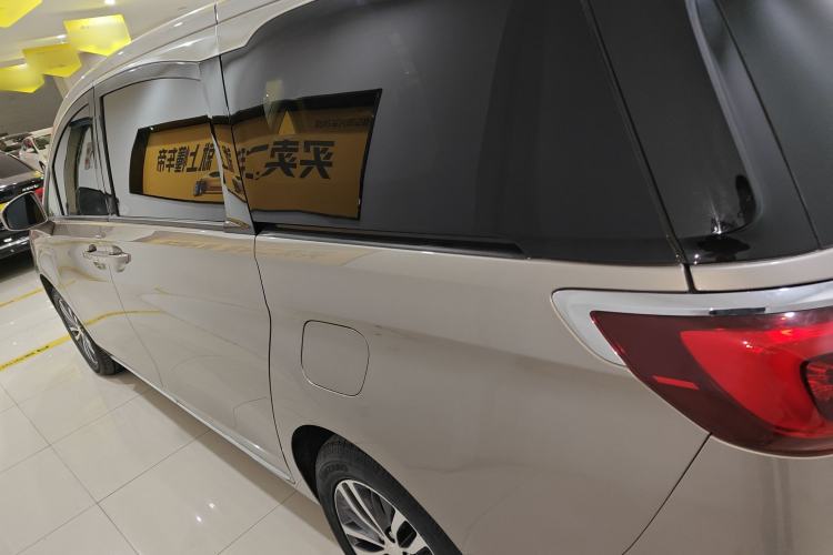 Used Buick GL8 2023 ES Lu Zun Deluxe Model

