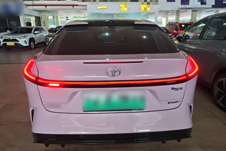 Used Toyota bZ5 2025 Model 550 PRO Smart Driving Edition
