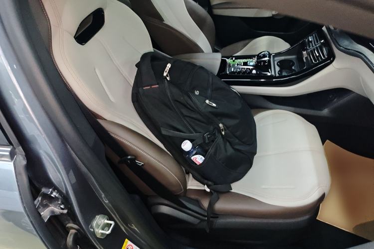 Used BYD Qin PLUS 2024 HONOR Edition DM-i 55KM Leading Model Right Front Seat