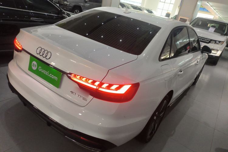 Used Audi A4L 2022 40 TFSI Luxury Dynamic Model
