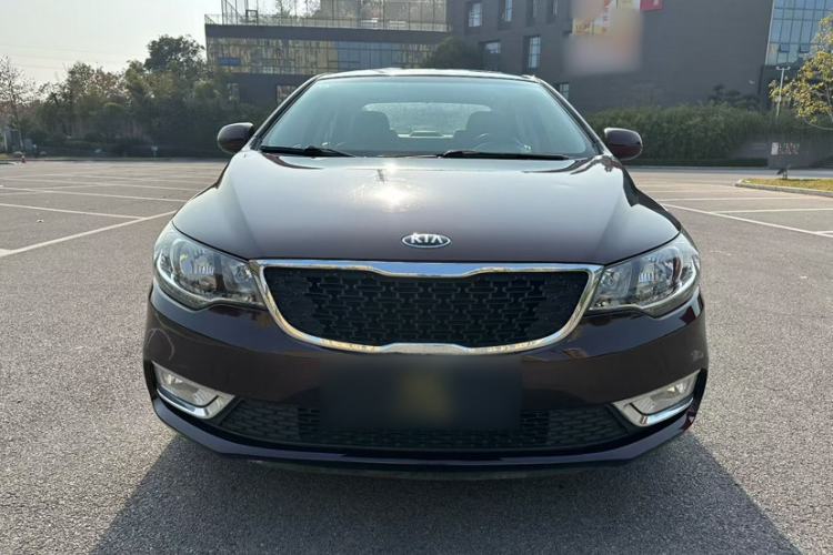 Used Kia Forte 2014 1.6L AT Premium Model
